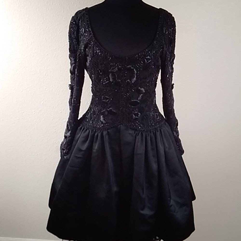 VINTAGE JEET 100%SILK SAKS FIFTH AVENUE WOMEN DRESS SIZE 10